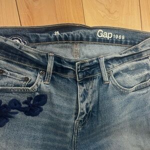 GAP 1969 Blue Jeans with Navy Embroidery